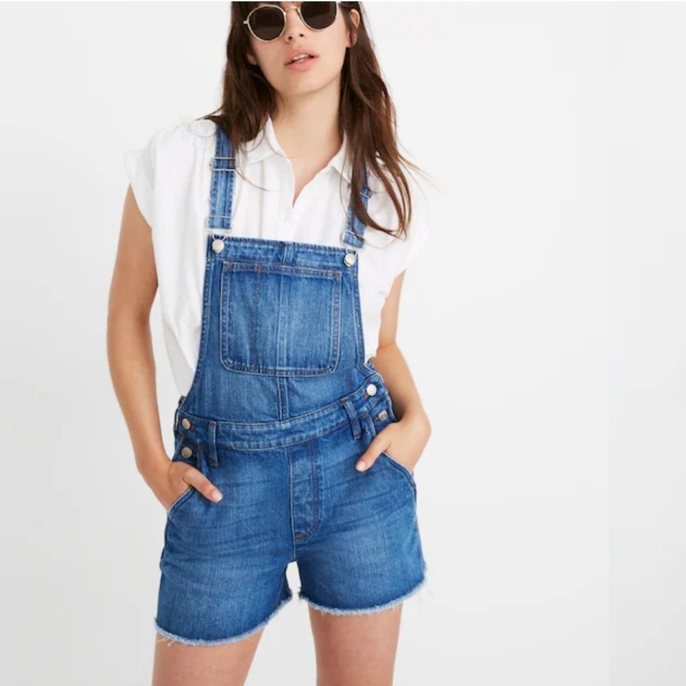 NWOT Madewell Denim Jean Short Overalls With Pockets Size Medium